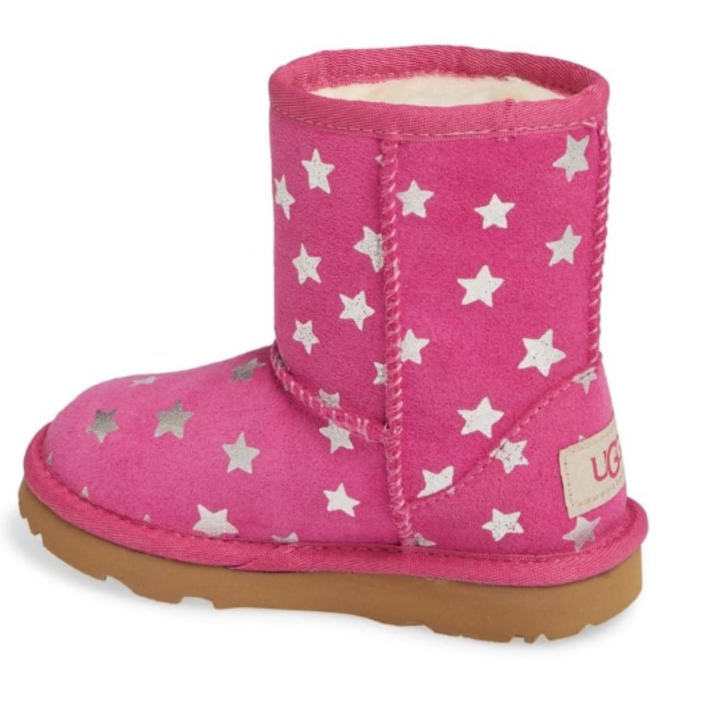 UGG Classic Short II Water Resistant Stars Boot - Picture 3 of 12